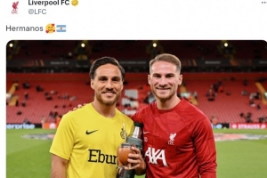 一起入選阿根廷國家隊！利物浦社媒曬麥卡與哥哥合照：兄弟