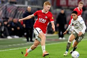 記者：紐卡、皇馬、巴薩、拜仁有意阿爾克馬爾19歲中場(chǎng)斯米特