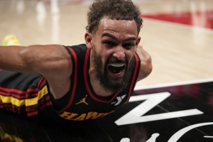 解說(shuō)：老鷹在特雷·楊缺席后狀態(tài)非常出色 可以用楊進(jìn)行中期補強