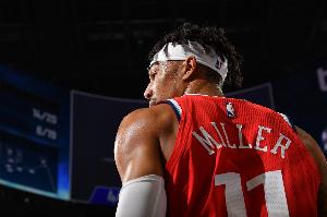 可圈可點(diǎn)！喬丹·米勒10中6砍下22分創(chuàng  )生涯新高 三分7中5