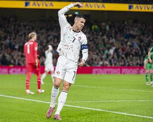 肘擊染紅！多家葡媒：C羅已獲準離開(kāi)國家隊，足協(xié)希望他下輪觀(guān)戰