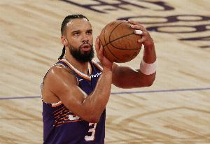 狄龍談是否自信：我與之前的負面能量做了切割 用不停訓練找狀態(tài)