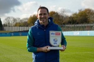 戰績(jì)5勝1負！蘭帕德當選英冠10月最佳教練