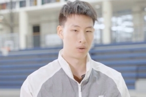 為什么能拿如此多offer？郇斯楠：可能是身體天賦 和對籃球的熱愛(ài)