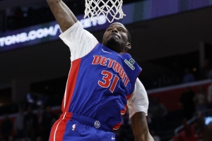 這么厲害？賈旺特·格林半場(chǎng)7中4&三分6中3砍下兩隊最高15分