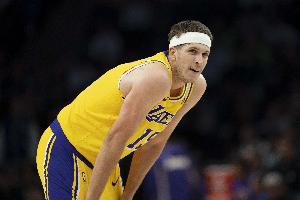 里夫斯：NBA美妙之處在于比賽很多&很艱苦 但有很多機會(huì )證明自己