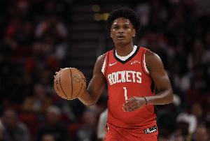 沖擊力很強！阿門(mén)17中6拿到19分2板4助1斷1帽 正負值+24