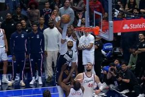 高科技！哈登拋投被加福德大帽拒絕 裁判吹罰干擾球 AI證明錯判！