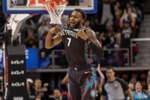 太秀了！保羅·里德歐洲步上籃打停老東家76人 主場(chǎng)沸騰