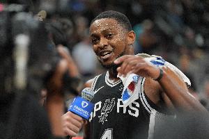 功虧一簣！?？怂故Ы^殺 全場(chǎng)22中10拿到24分10助&末節6中1