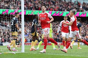 世界波專(zhuān)業(yè)戶(hù)！英超官方曬賴(lài)斯為阿森納的暴力遠射進(jìn)球