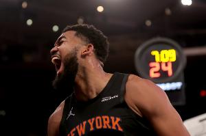 而立之年！祝尼克斯球星唐斯30歲生日快樂(lè )！??