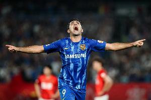 埃德?tīng)枺何液蛷埣以桥笥?，中超奪冠后他們全消失了幾個(gè)月沒(méi)發(fā)錢(qián)