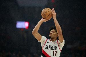 中規中矩！夏普16中7拿到19分8板3助1斷1帽