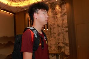 潘偉力：王鈺棟簽經(jīng)紀公司是足協(xié)推動(dòng)，冬天留洋時(shí)機不是特別好