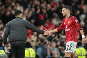 太陽(yáng)報：達洛特參加曼聯(lián)商業(yè)媒體日活動(dòng)，客串廣告拍攝