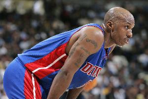 聯(lián)盟最長(cháng)連勝！活塞上次至少九連勝是07-08賽季 比盧普斯還是主力