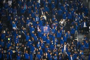 記者：中超收官戰約有3000名申花球迷到客場(chǎng)觀(guān)賽