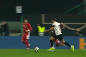 20歲拜仁新星！比朔夫U21歐預賽遠射戴帽，賽季已14次出場(chǎng)獻3助攻