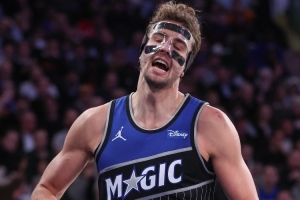 莫斯利：比賽沒(méi)達到魔術(shù)水準 小瓦格納總能挺身而出就是這么靠譜