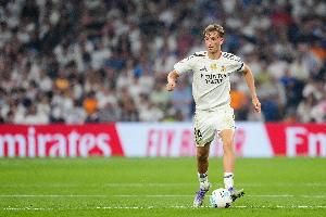 科貝：赫伊森肌肉不適缺戰格魯吉亞，今日檢查確定是否退出集訓