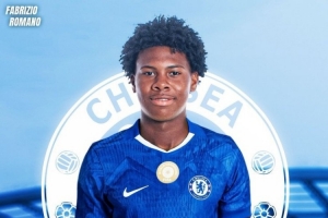 羅馬諾：切爾西擊敗多家俱樂(lè )部簽下奧多涅斯，球員可能2028年加盟