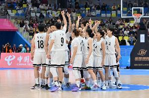 主場(chǎng)登頂！展現統治力！廣東全運男&女籃均以不敗戰績(jì)奪冠