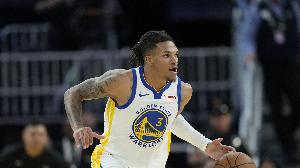 你是真滴香！56號秀理查德首發(fā)10分鐘拿到10分 三分4中2