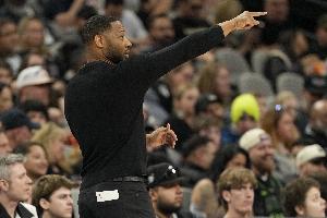 威利·格林執教鵜鶘5季150勝190負&勝率44.1% 兩次季后賽首輪出局