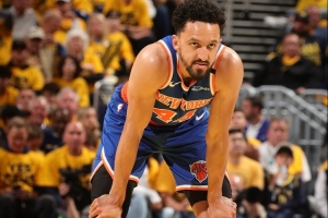 沙梅特：對手大部分注意力在唐斯身上 這讓我有了更多機會(huì )