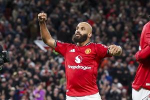 卡里克：姆伯莫能適應在大俱樂(lè )部踢球，他表現很穩定