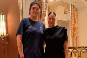 坎貝奇曬與張子宇的合照：我的寶貝妹妹 務(wù)必保護她