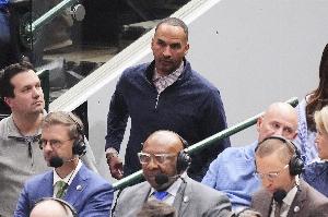 追夢(mèng)：球迷都說(shuō)哈里森完全是傻子 但其實(shí)他很聰明 在商界備受尊重