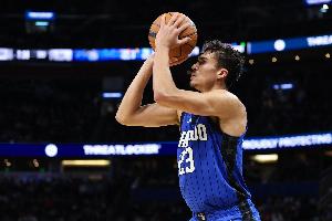 獲勝功臣！席爾瓦首發(fā)32分鐘 14中8&三分9中5砍下22分9板