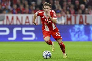 羅馬諾：拜仁與卡爾已在討論通過(guò)改變合同結構來(lái)進(jìn)行續約的可能性