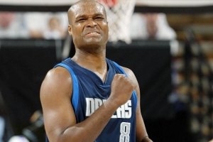 沒(méi)德克？喬·約翰遜：剛進(jìn)聯(lián)盟時(shí) 4號位只有安托萬(wàn)·沃克投三分