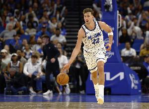 小瓦格納：中間離場(chǎng)是因為有點(diǎn)不舒服 回來(lái)后顯然身體狀態(tài)沒(méi)問(wèn)題