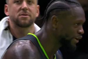 ??蘭德?tīng)柍爸S威少壓哨籃板：拿到了“威少式”的三雙！