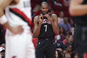 不愧是聯(lián)盟第一的進(jìn)攻！火箭過(guò)去9場(chǎng)場(chǎng)均轟下127.2分