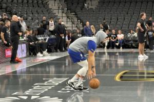 庫里上腳科比6！美球迷震驚：耐克哨庫里來(lái)了！WTF這場(chǎng)70分！