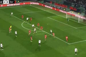 仁迷狂喜??比朔夫卡爾德國U21合砍5球1助 21歲泡芙擔當中場(chǎng)大閘