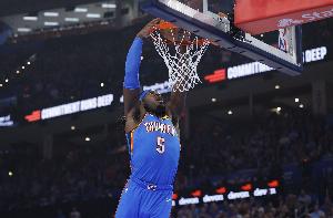 場(chǎng)均7.1分5板！明天雷霆客戰黃蜂 多特因上斜方肌拉傷出戰成疑