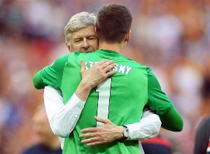 什琴斯尼：離開(kāi)阿森納是最心碎時(shí)刻，溫格：你當時(shí)太安逸了