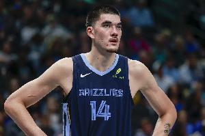 歡迎回來(lái)！莫蘭特借掩護助飛埃迪空接重扣 后者賽季首秀拿首分