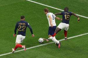 和拜仁隊友談過(guò)明年世界杯奪冠熱門(mén)嗎？凱恩：顯然會(huì )有法國隊