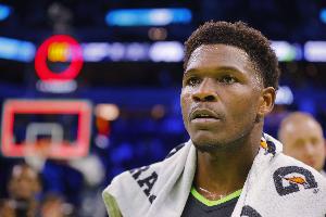 23中8&三分8中0！華子：?jiǎn)?wèn)題在我自身 明天去訓練館希望找回手感