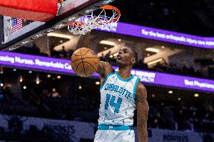 迪亞巴特：第三節對手提升對抗強度我們沒(méi)跟上節奏 需要更有活力