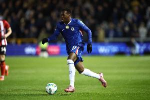 英媒：吉滕斯代表英格蘭U21出戰疑似受傷，加納喬可能繼續首發(fā)