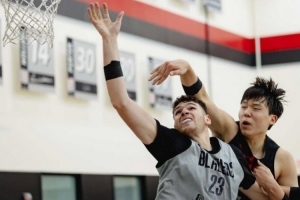 隊記：開(kāi)拓者并沒(méi)有幻想短期內奪冠 所以應該有時(shí)間培養年輕球員