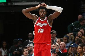 內線(xiàn)這效率太差！小賈倫23中6拿到26分5板3助1帽